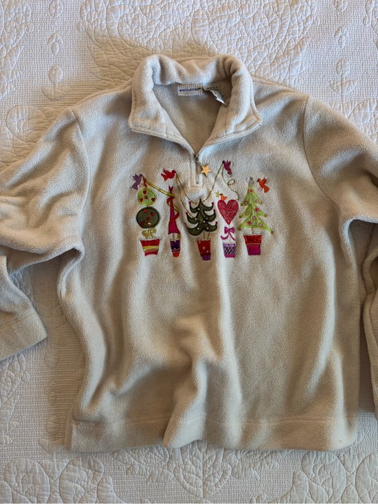 White Stag Sweaters - Vintage White Stag Cream Fleece Pullover with Festive Tree Embroidery